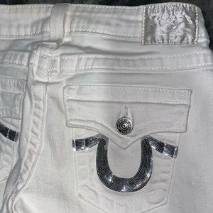 TRUE RELIGION White Horseshoe Sequin Pockets Size 27